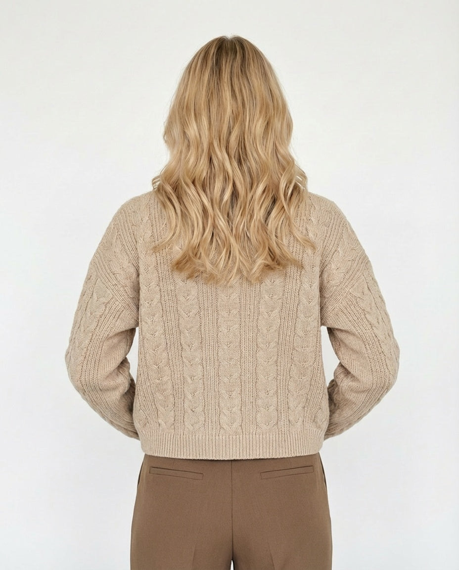 Miška megztas megztinis su kabeliu 