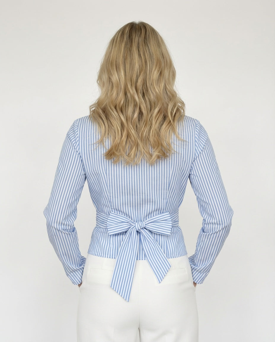 Neris marškinėliai su raišteliais priekyje 